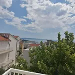 Apartment Platanus