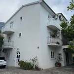 Apartment Platanus
